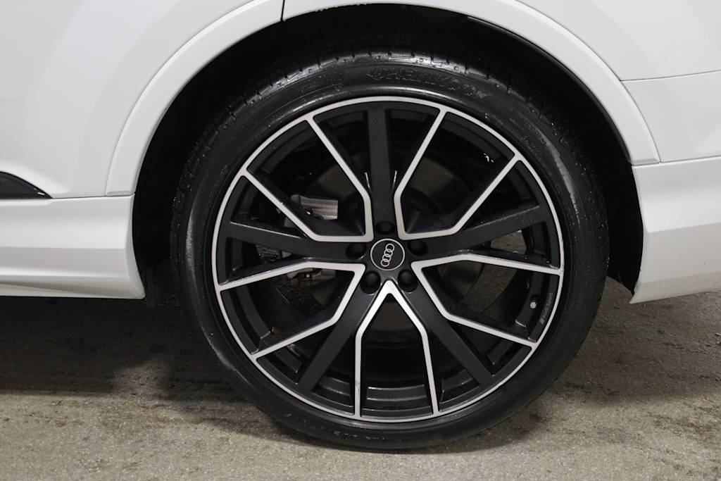 Thumbnail: 2021 Audi Q7 - 41