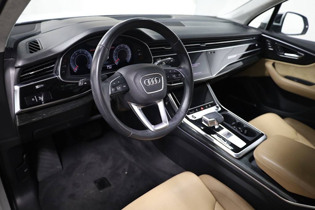 Thumbnail: 2021 Audi Q7 - 2