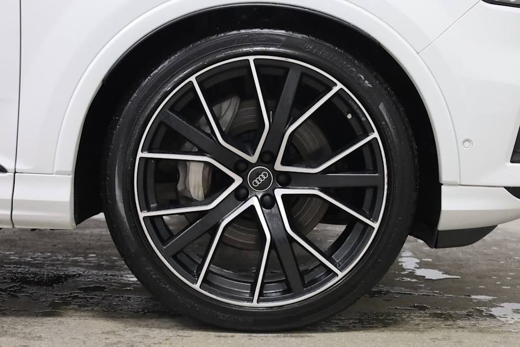 Thumbnail: 2021 Audi Q7 - 8