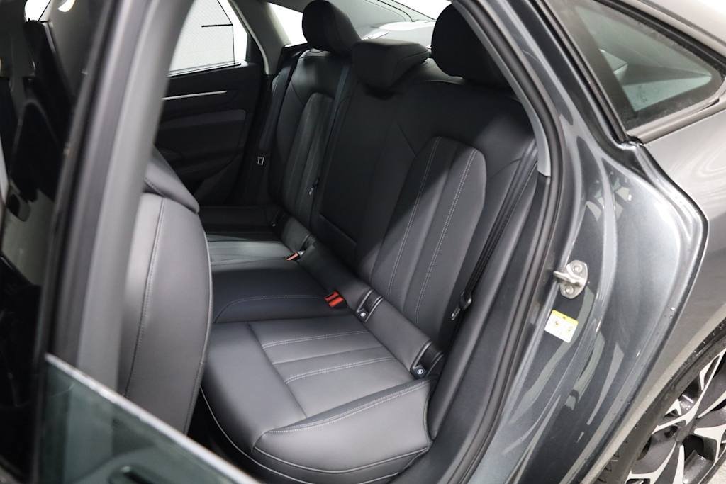 Thumbnail: 2026 Audi A6 - 38