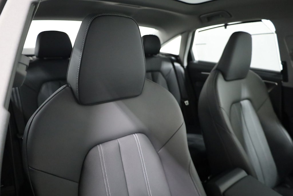 Thumbnail: 2026 Audi A6 - 12