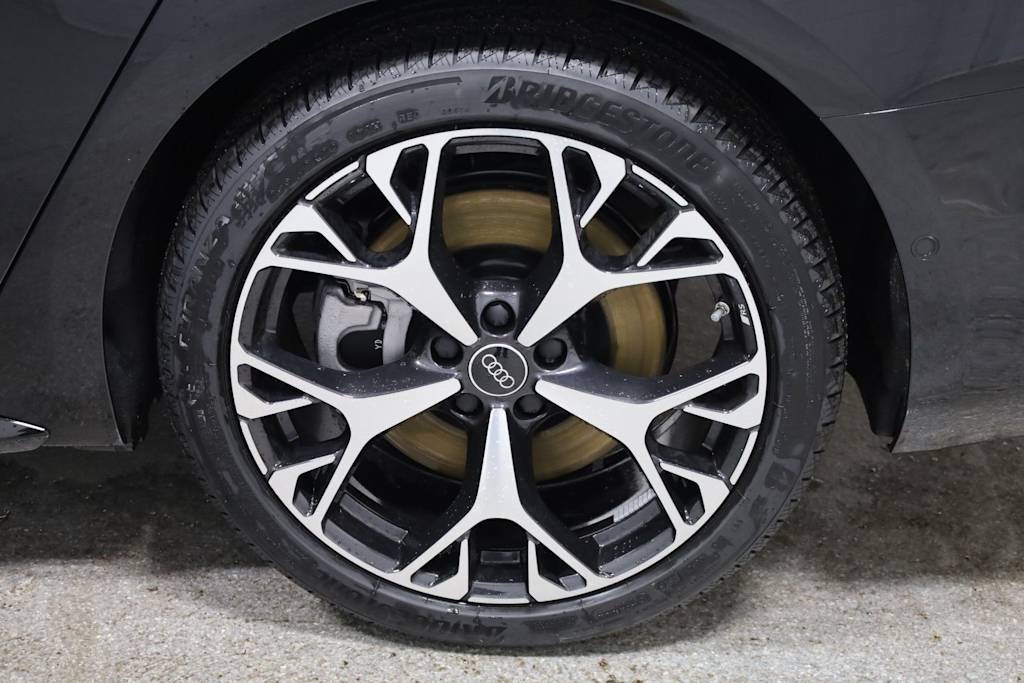 Thumbnail: 2026 Audi A6 - 41