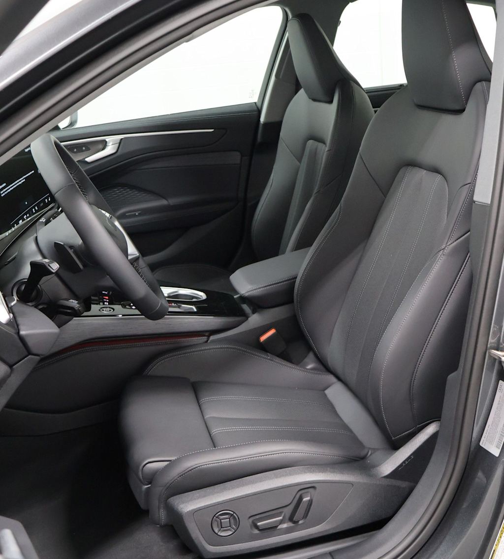 Thumbnail: 2026 Audi A6 - 10