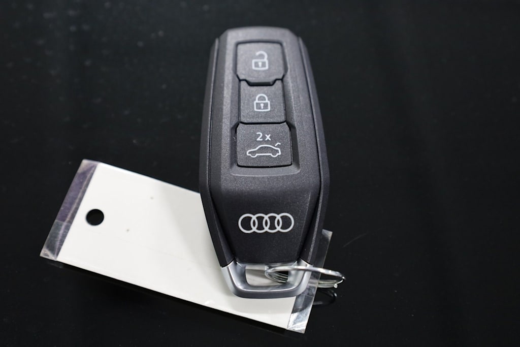 Thumbnail: 2026 Audi A6 - 20