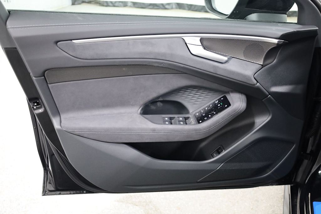 Thumbnail: 2026 Audi A6 - 27