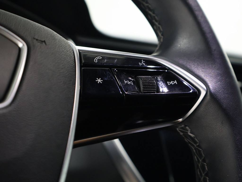 Thumbnail: 2021 Audi A6 - 31