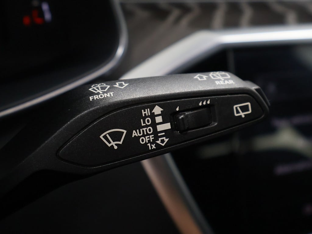 Thumbnail: 2021 Audi A6 - 32