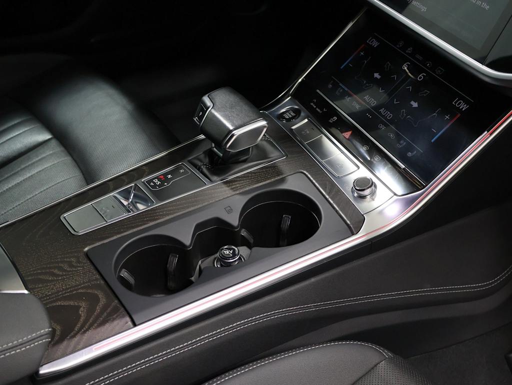 Thumbnail: 2021 Audi A6 - 29