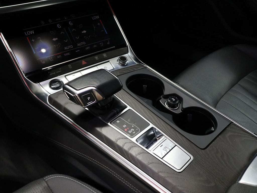 Thumbnail: 2021 Audi A6 - 17