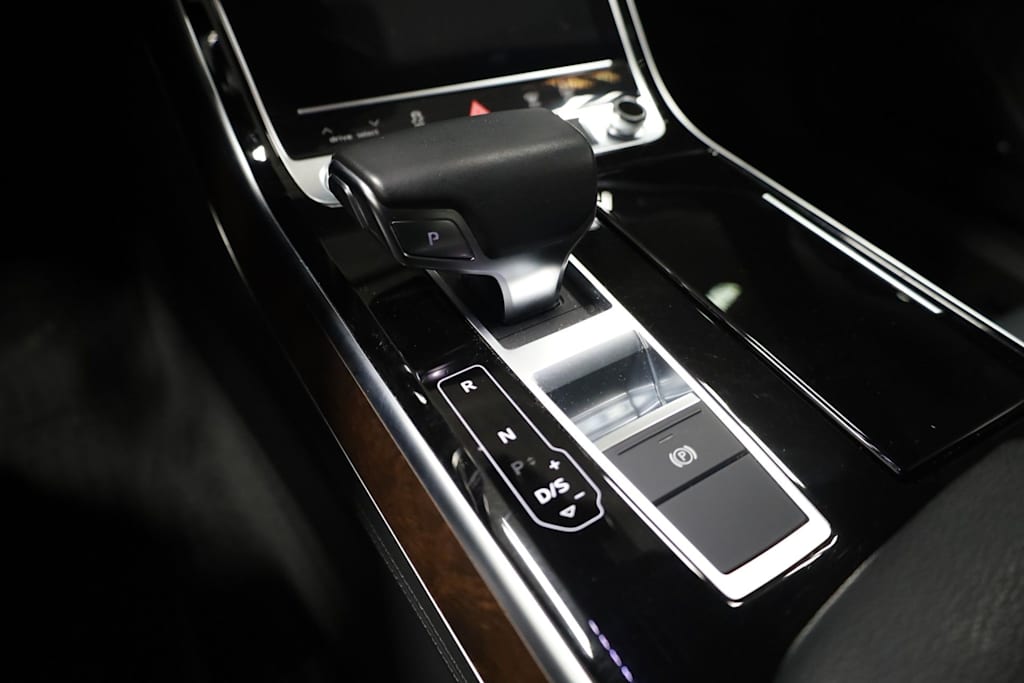 Thumbnail: 2019 Audi A8 - 17