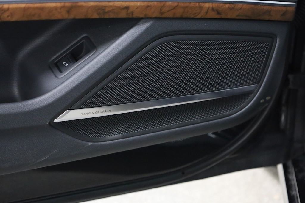 Thumbnail: 2019 Audi A8 - 28