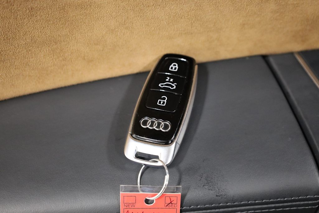 Thumbnail: 2021 Audi A8 - 20