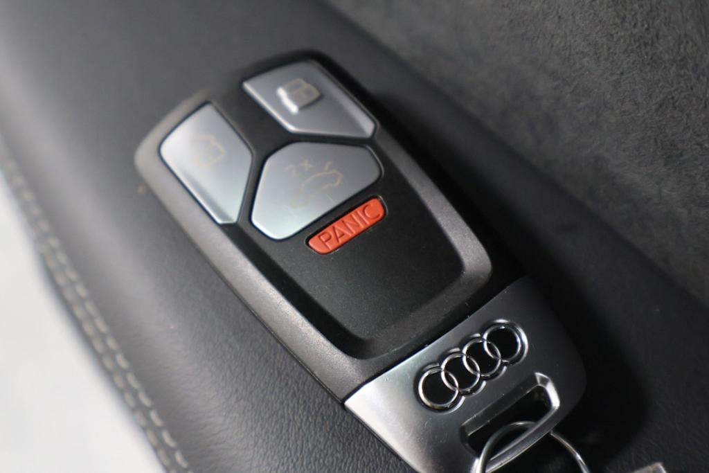 Thumbnail: 2023 Audi S4 - 20