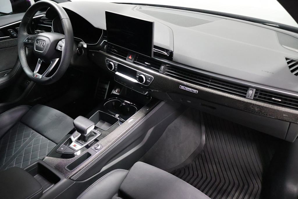 Thumbnail: 2023 Audi S4 - 10