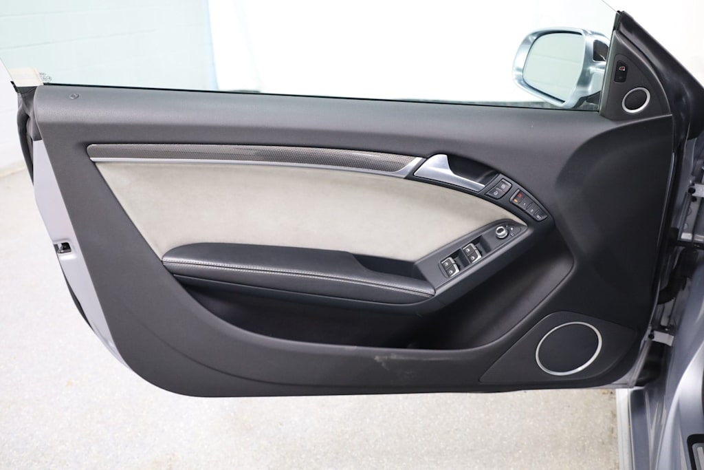 Thumbnail: 2017 Audi S5 - 26