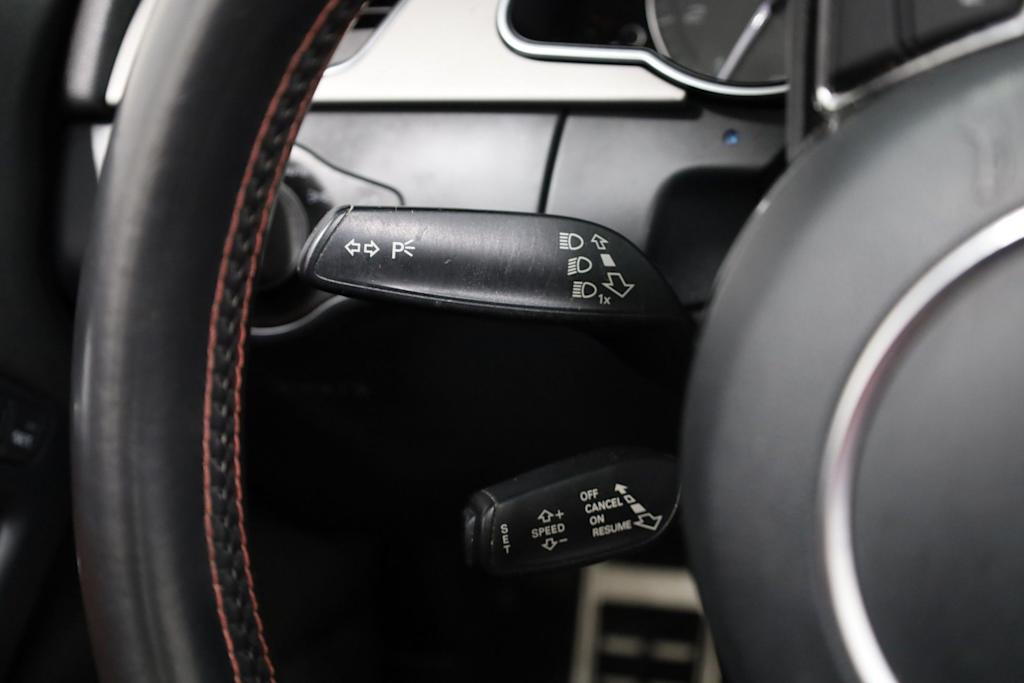 Thumbnail: 2013 Audi S5 - 33