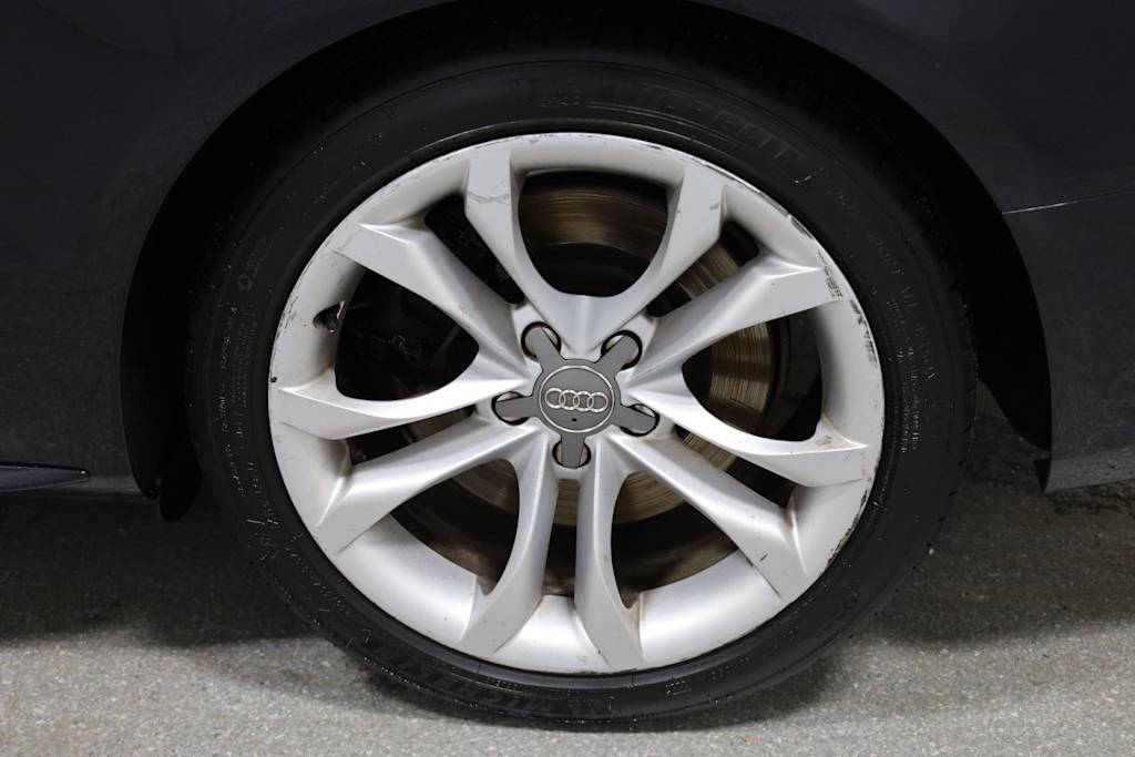 Thumbnail: 2013 Audi S5 - 38