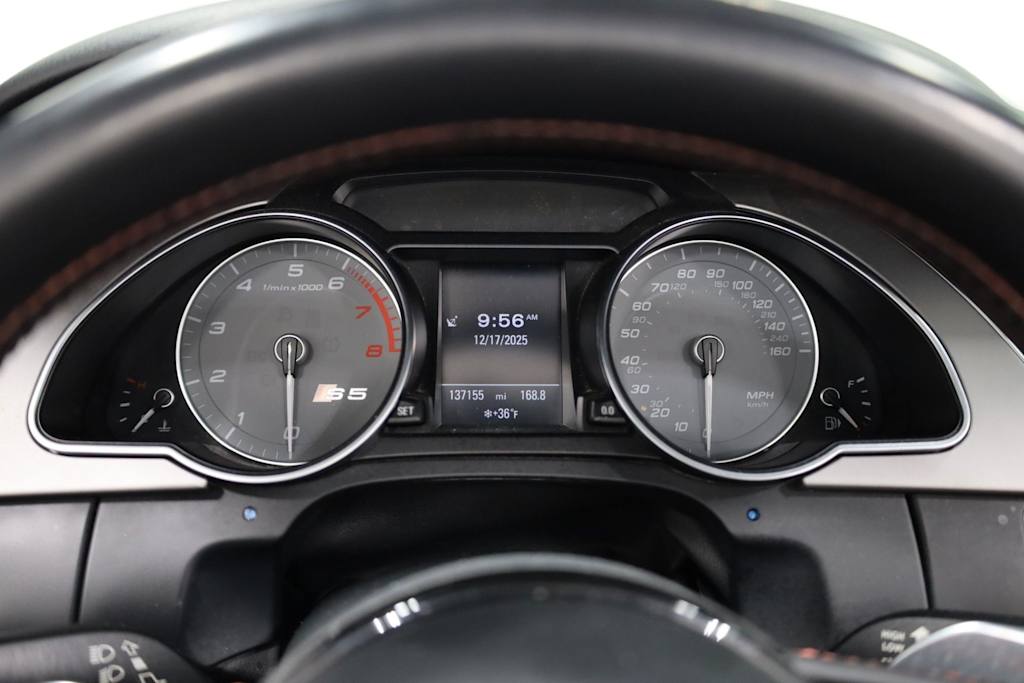 Thumbnail: 2013 Audi S5 - 17