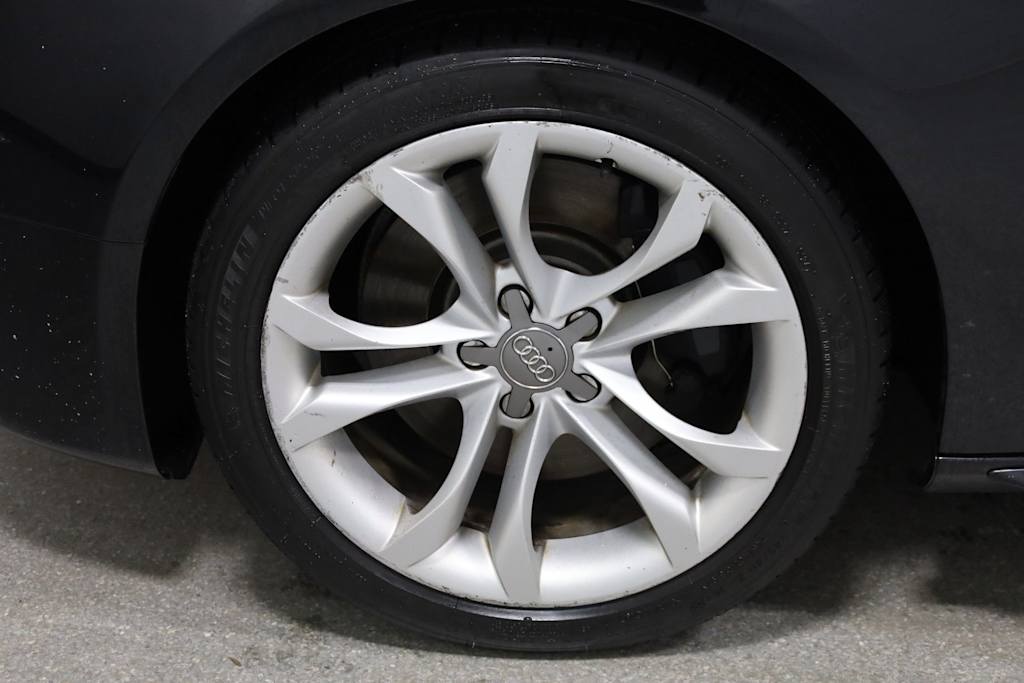 Thumbnail: 2013 Audi S5 - 39