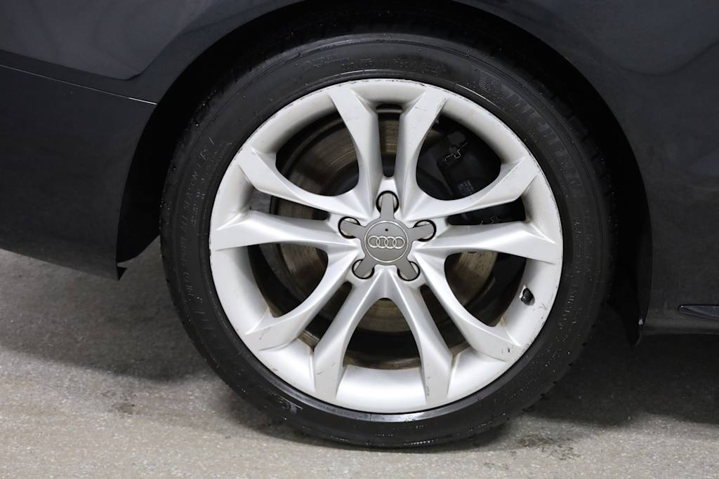 Thumbnail: 2013 Audi S5 - 37