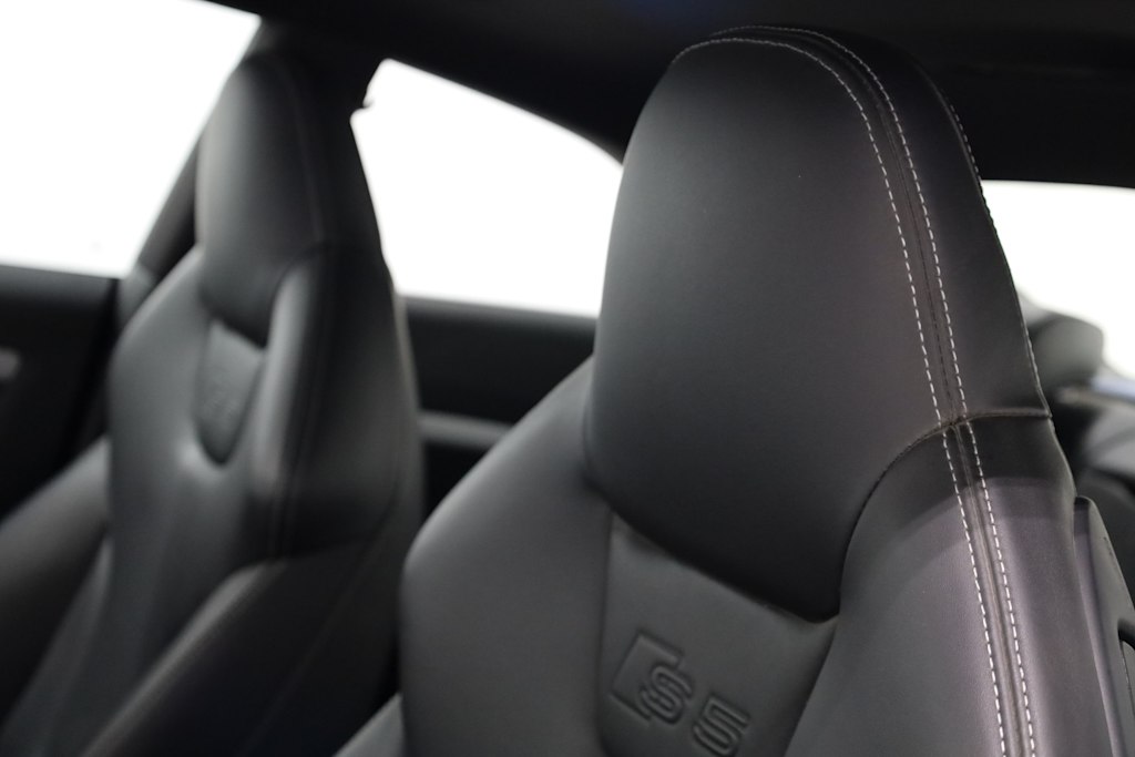 Thumbnail: 2014 Audi S5 - 12