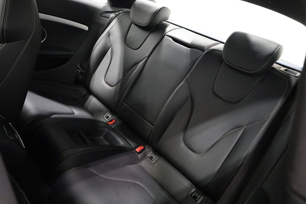 Thumbnail: 2014 Audi S5 - 13