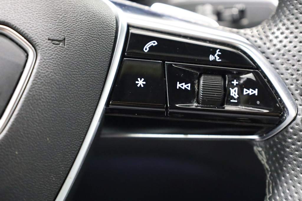 Thumbnail: 2022 Audi S6 - 32