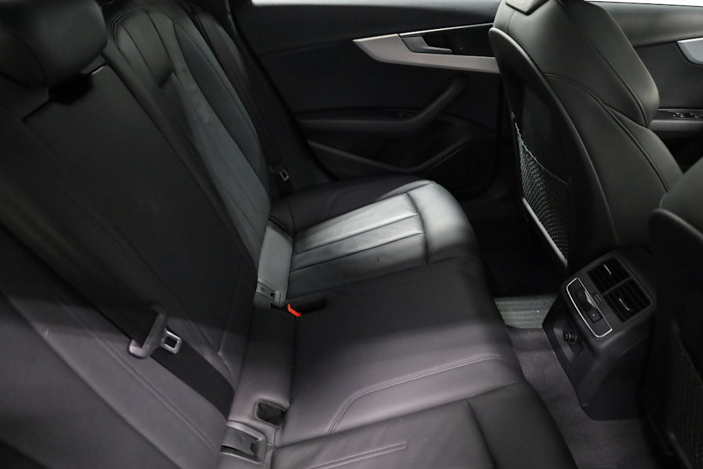 Thumbnail: 2019 Audi A4 - 35