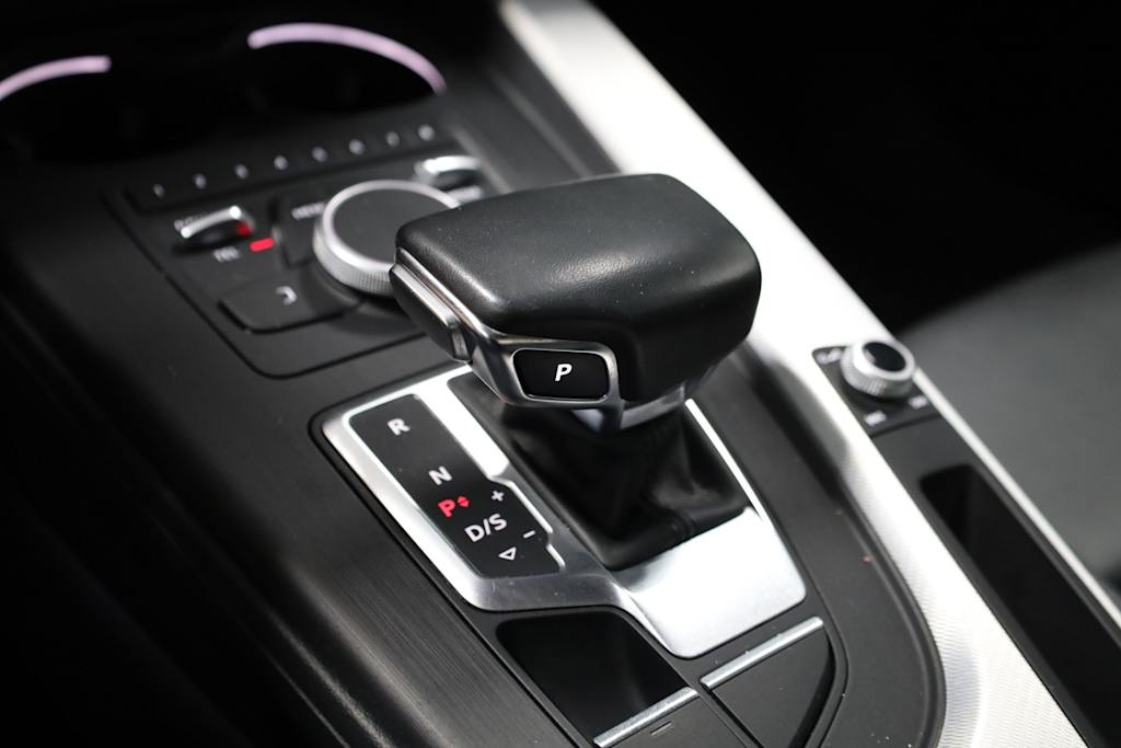 Thumbnail: 2019 Audi A4 - 17