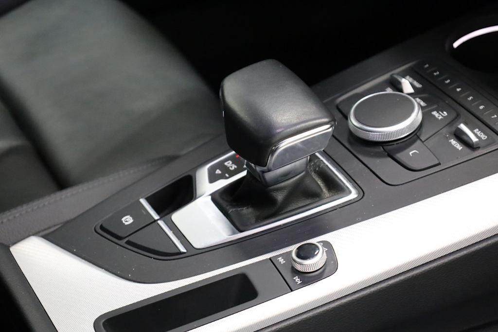 Thumbnail: 2019 Audi A4 - 27