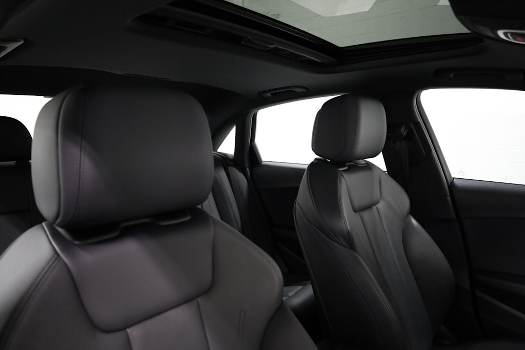 Thumbnail: 2019 Audi A4 - 12