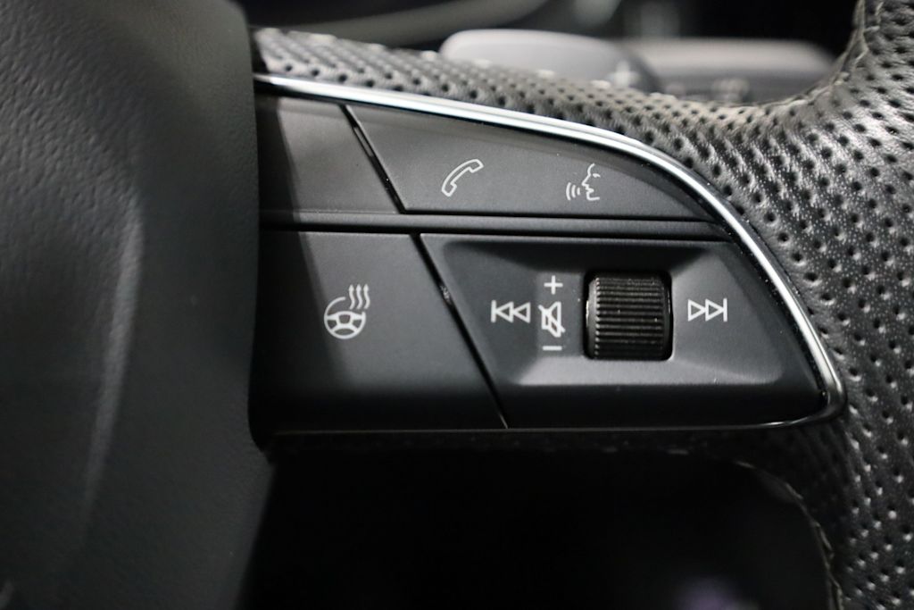 Thumbnail: 2023 Audi A5 - 40