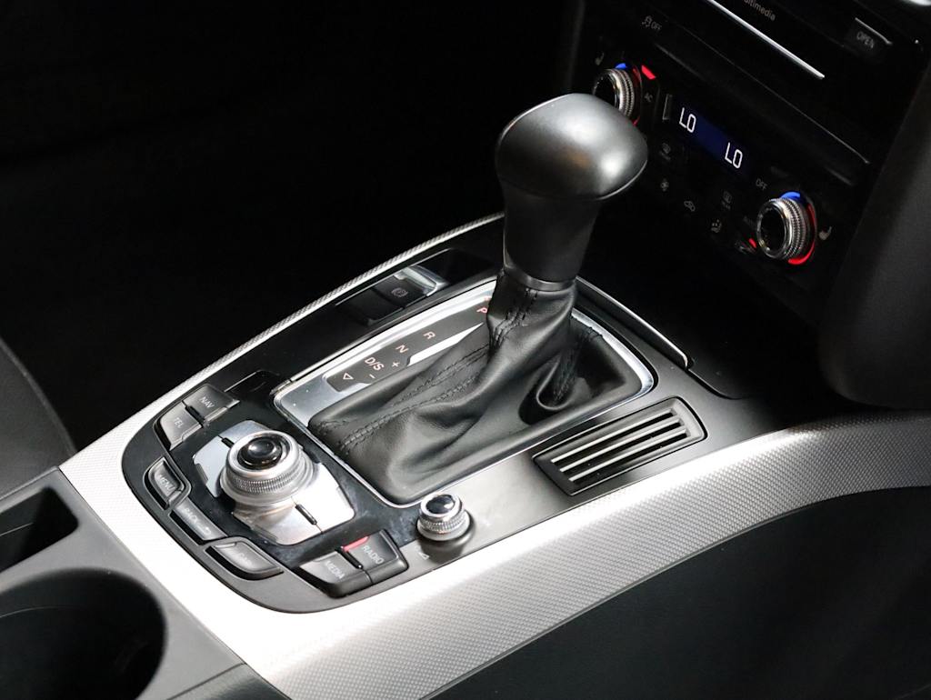 Thumbnail: 2013 Audi A4 - 16