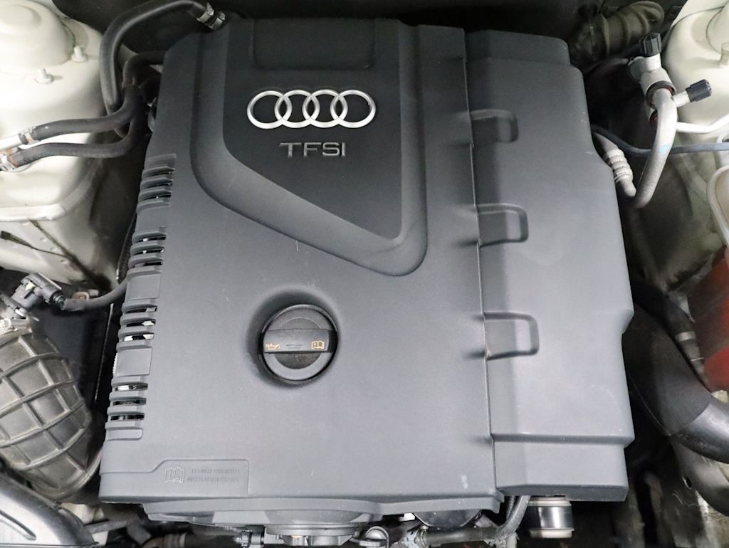 Thumbnail: 2013 Audi A4 - 8