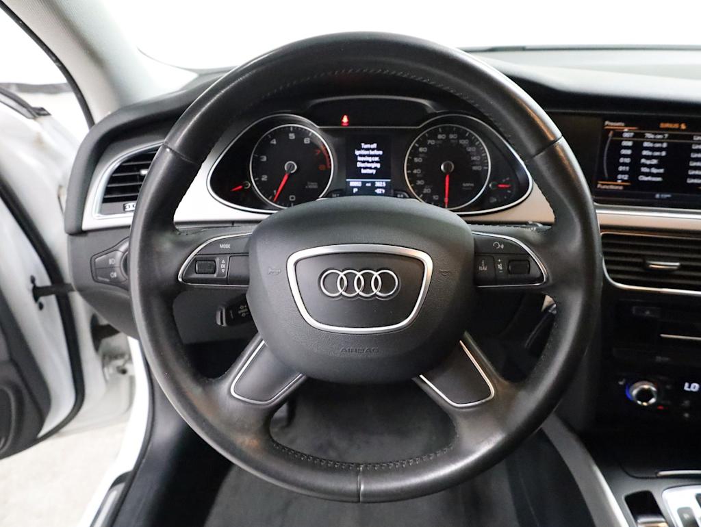 Thumbnail: 2013 Audi A4 - 13