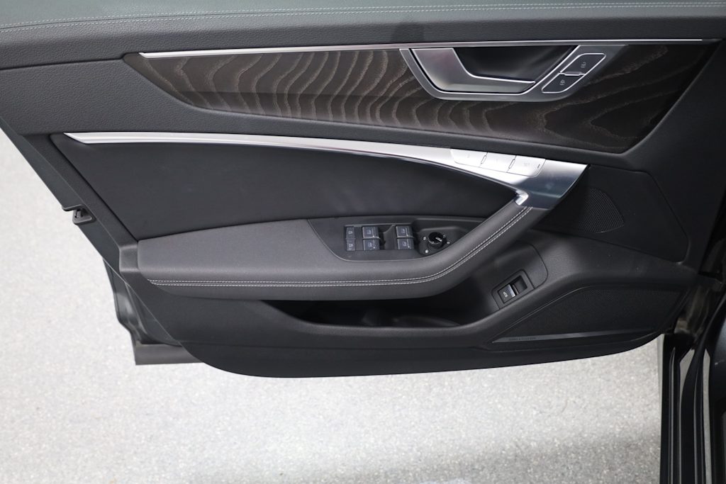 Thumbnail: 2020 Audi A6 - 27