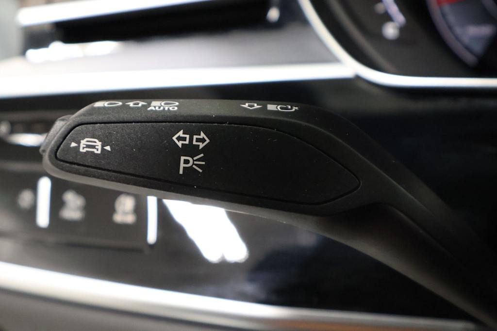 Thumbnail: 2025 Audi A8 - 33