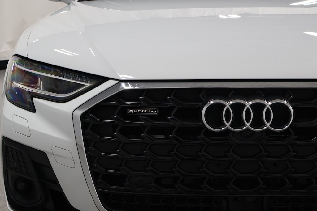 Thumbnail: 2025 Audi A8 - 25