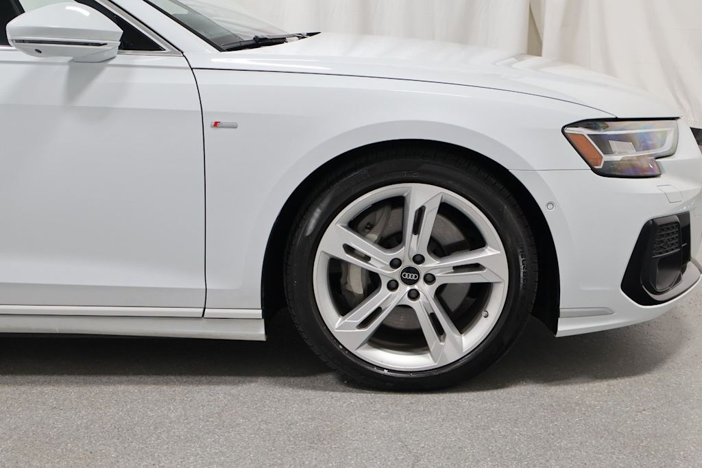 Thumbnail: 2025 Audi A8 - 8