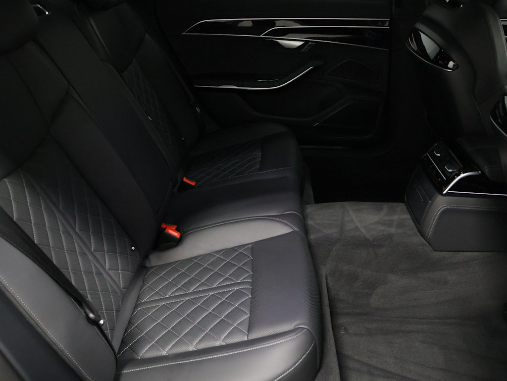 Thumbnail: 2024 Audi S8 - 38