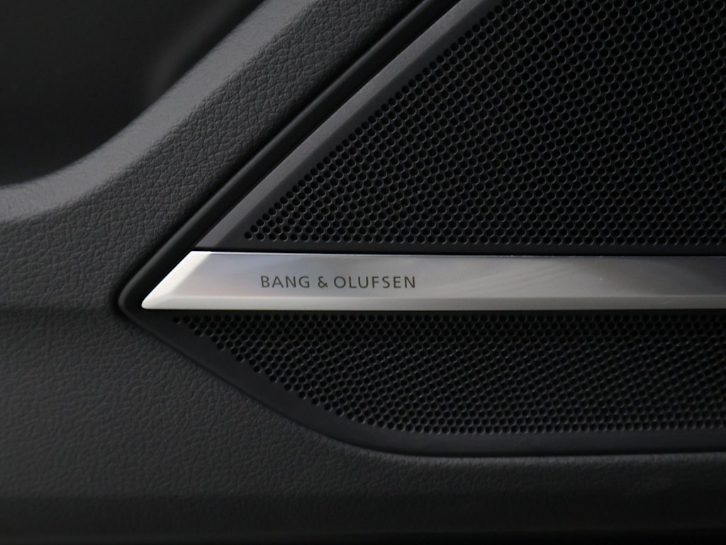 Thumbnail: 2024 Audi S8 - 28