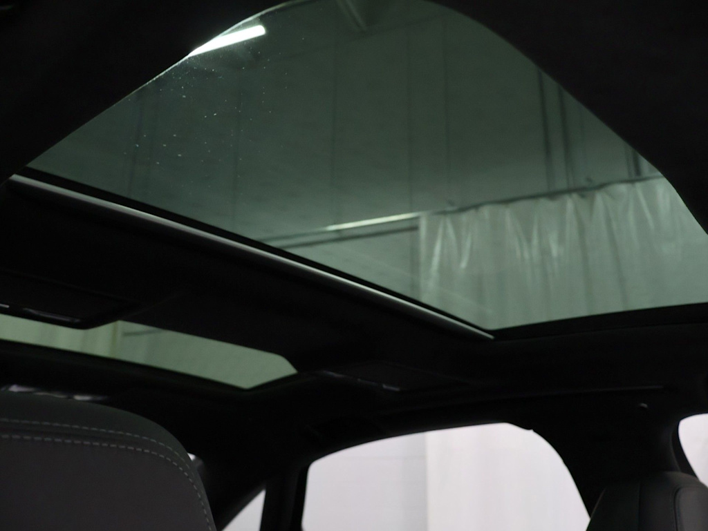 Thumbnail: 2024 Audi S8 - 29