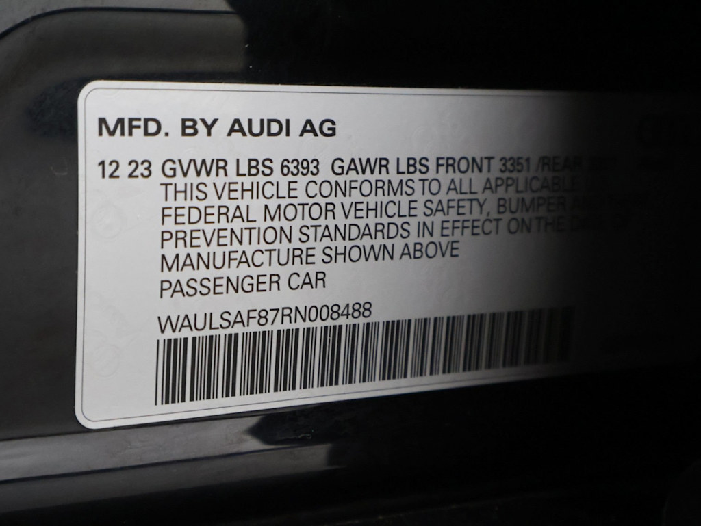 Thumbnail: 2024 Audi S8 - 21