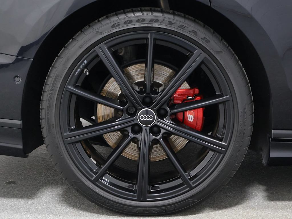 Thumbnail: 2024 Audi S8 - 39