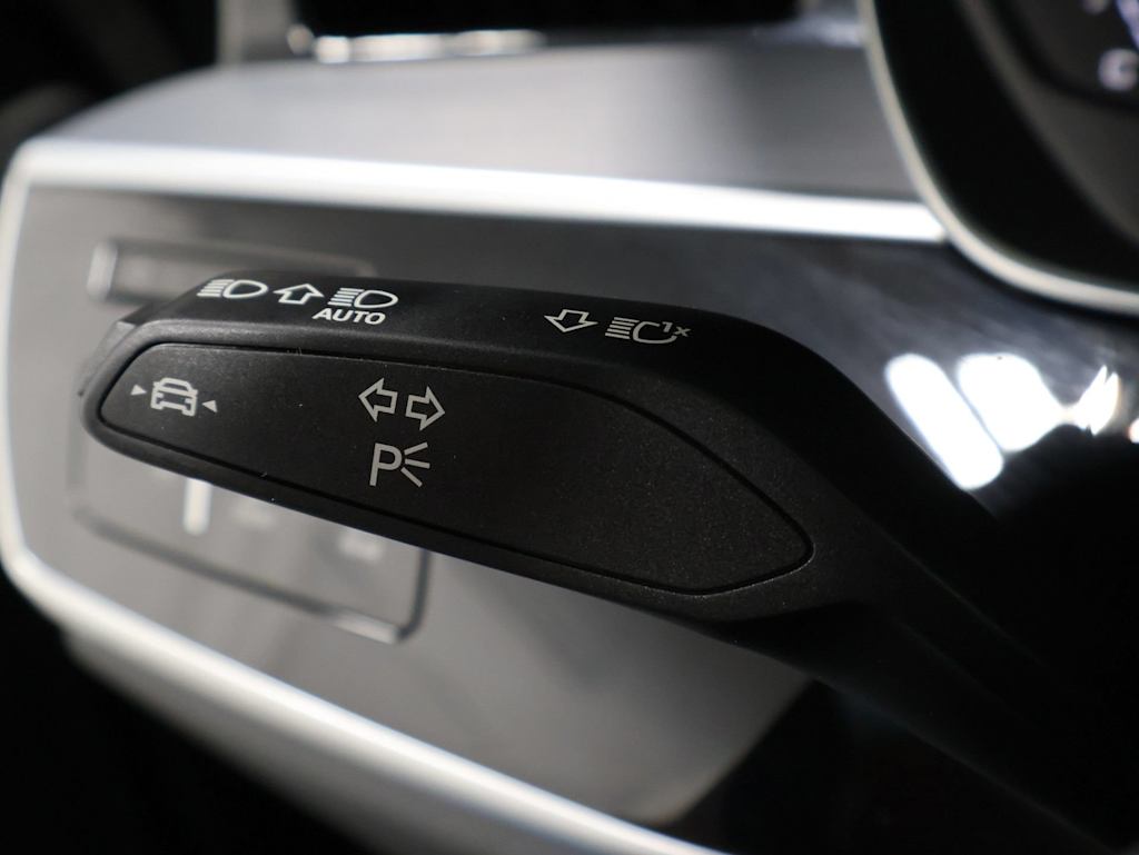 Thumbnail: 2024 Audi S8 - 34