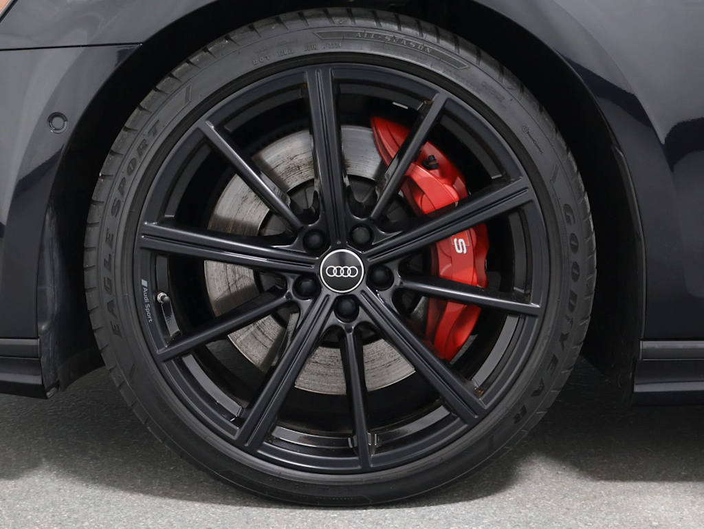 Thumbnail: 2024 Audi S8 - 41