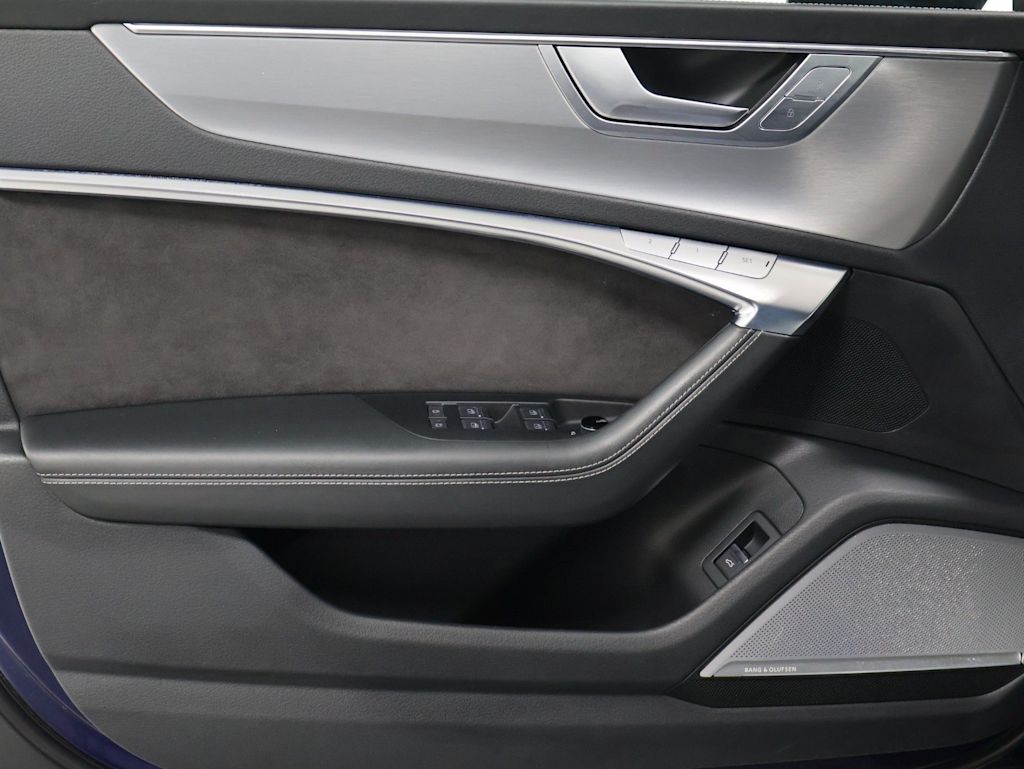 Thumbnail: 2020 Audi S7 - 27