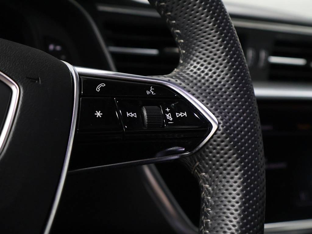 Thumbnail: 2020 Audi S7 - 32