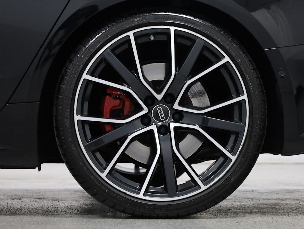 Thumbnail: 2023 Audi S7 - 41