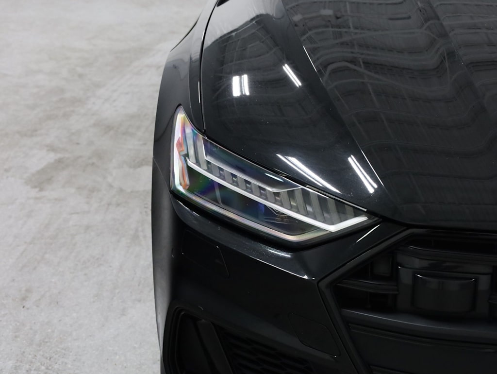 Thumbnail: 2023 Audi S7 - 7
